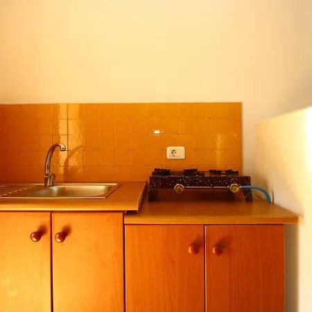 Guest house Napoleon Himare