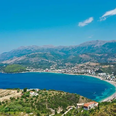 Napoleon Guest house Himare