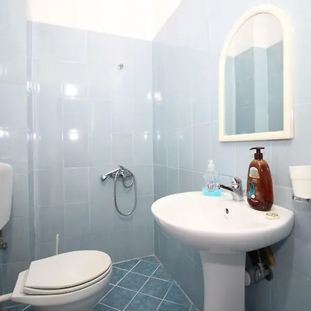 Guest house Napoleon Himare